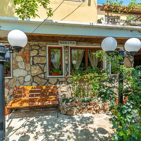 Casa Nikita Hotell Vama Veche Exteriör bild