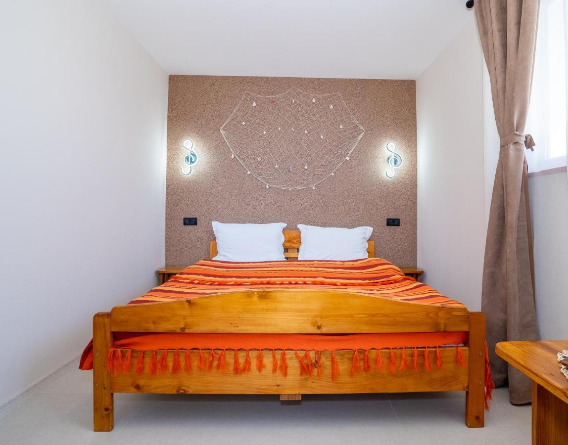 Casa Nikita Hotell Vama Veche Exteriör bild