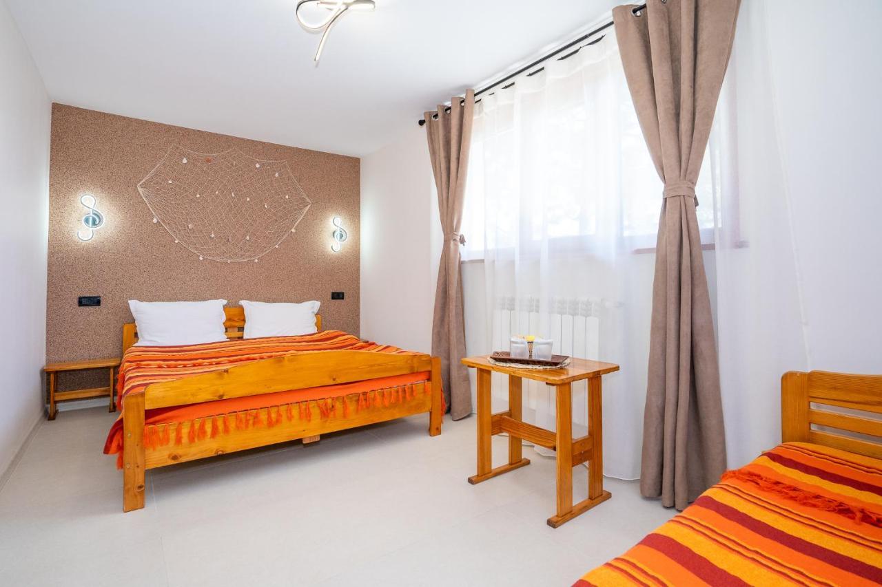 Casa Nikita Hotell Vama Veche Exteriör bild