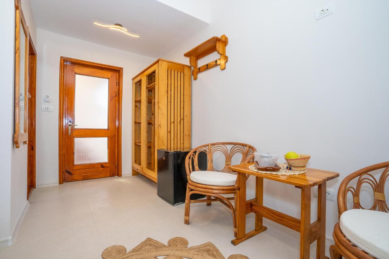 Casa Nikita Hotell Vama Veche Exteriör bild