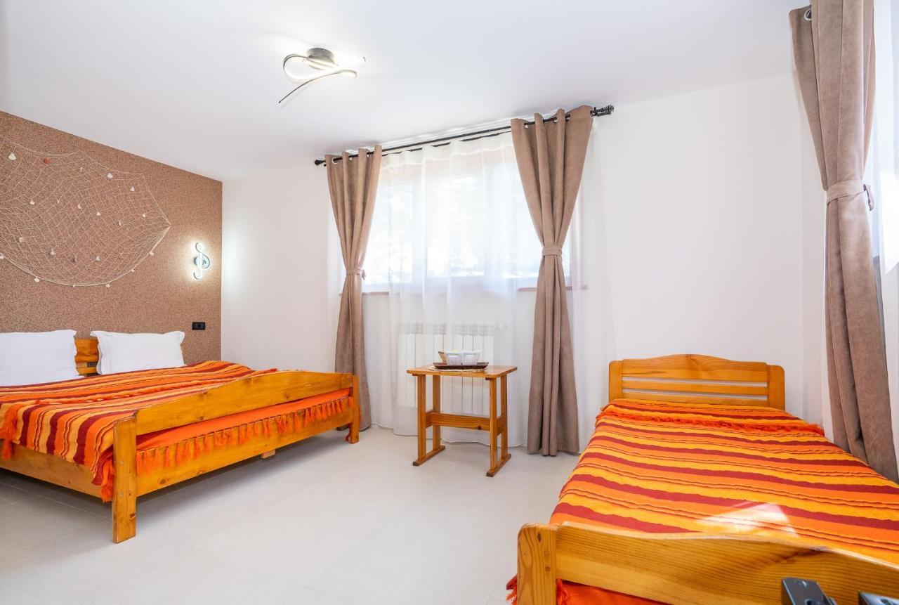Casa Nikita Hotell Vama Veche Exteriör bild